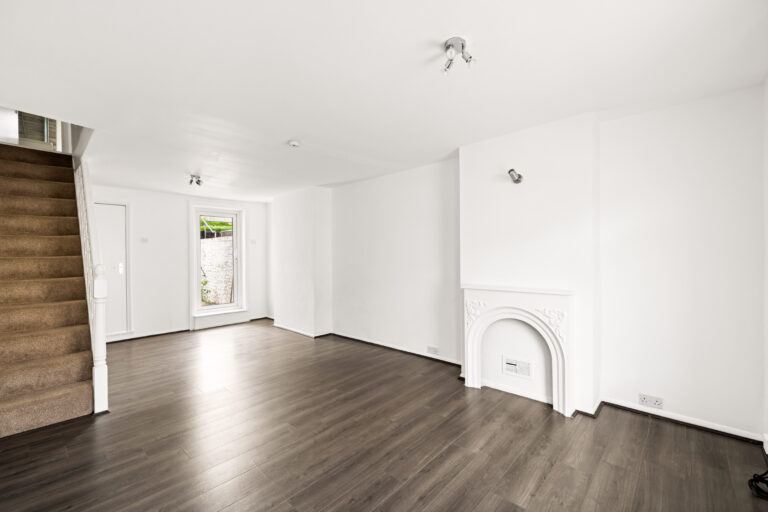 2 bedroom Terraced House in Dover, Kent