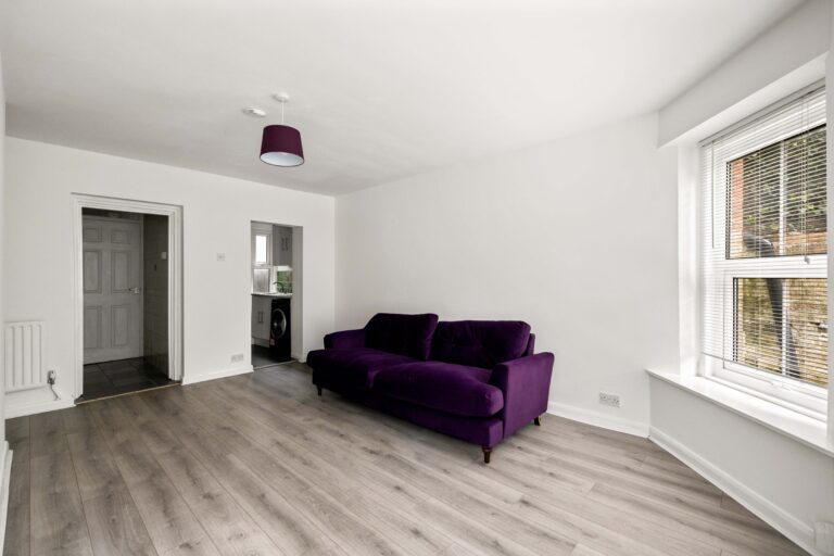 1 bedroom Apartment in Folkestone, Kent