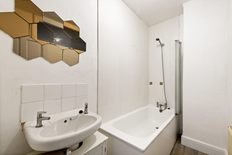 3 bedroom Apartment in Hythe, Kent