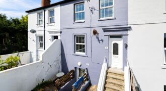 Flat 2, 2 Albion Place