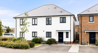 28 Court Marsh Road