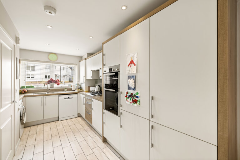 3 bedroom End of Terrace House in Folkestone, Kent
