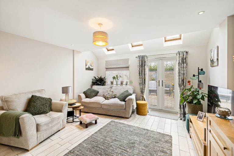 3 bedroom End of Terrace House in Folkestone, Kent